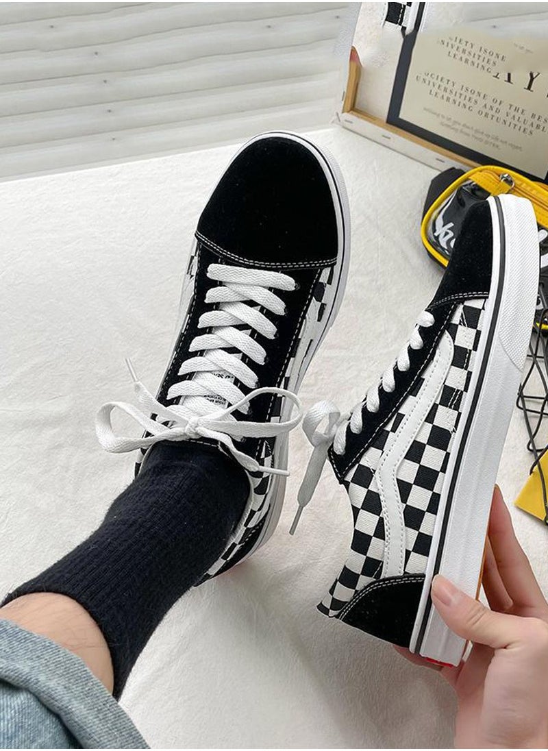 Low top Unisex Sneakers