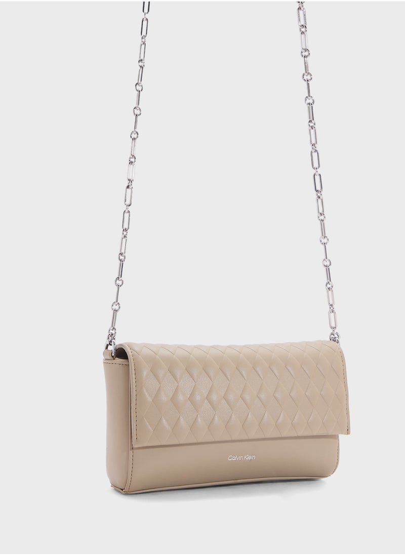 CALVIN KLEIN MINI QUILT CROSSBODY BAG WITH CHAIN  - Image 3