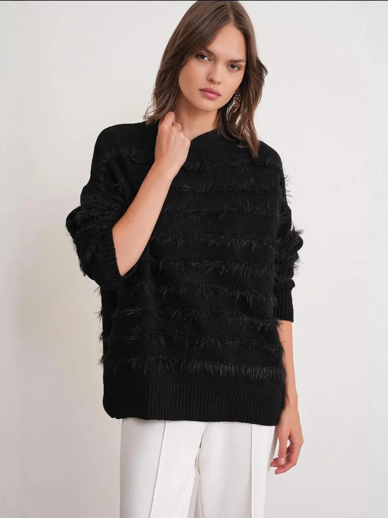 MixRay Black Mixray Relaxed Fit Knit Sweater for Women | Best Price UAE