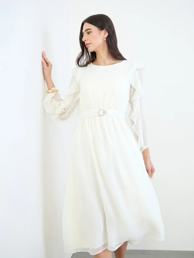 ستايلي فستان ميدي بحافة واسعة وأكمام مكشكشة