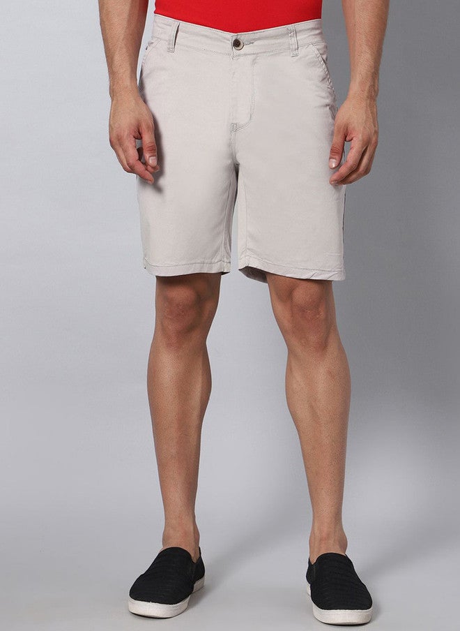 Hence Men Solid Chino Relaxed Fit Stretchable Shorts in Grey - Image 1