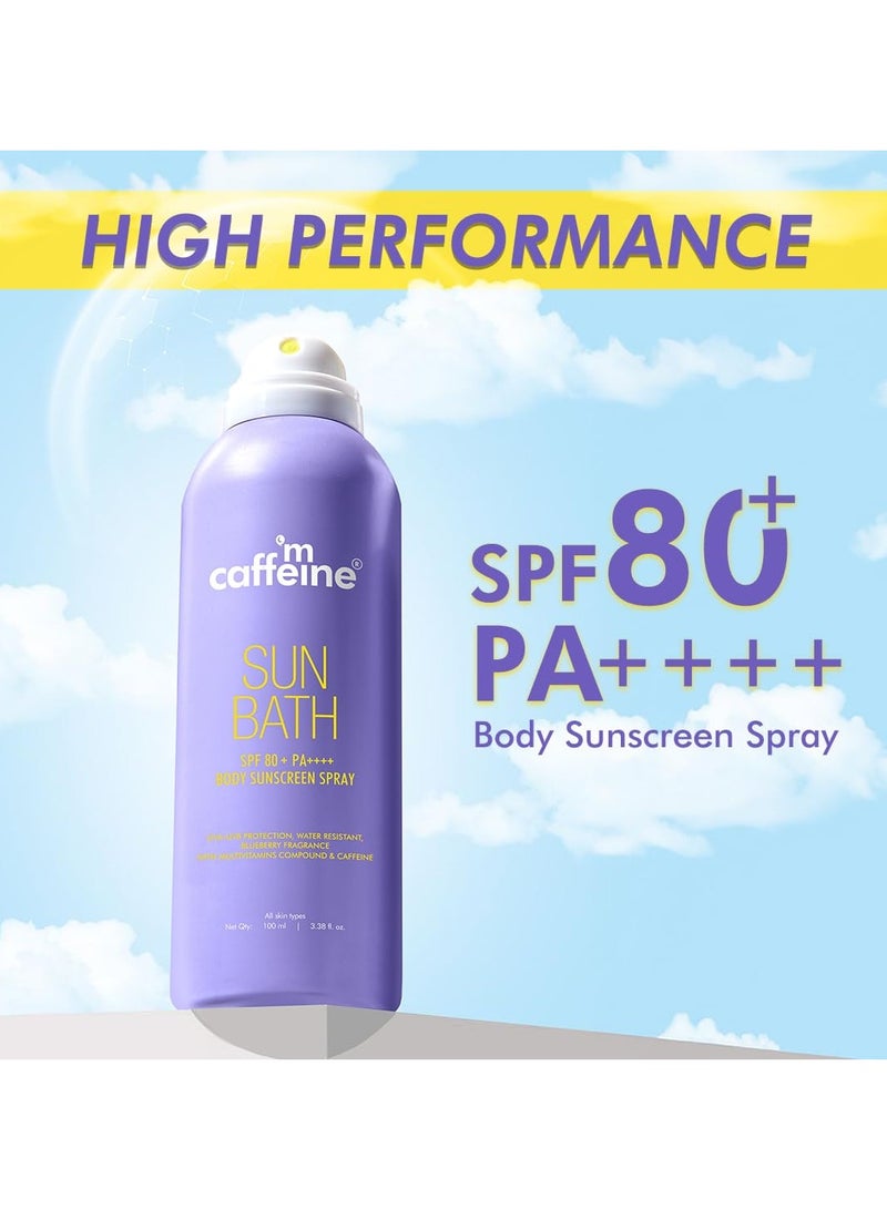 إم كافيين بخاخ واقي من الشمس للجسم بعامل حماية من الشمس SPF 80+ PA ++++ للجسم | حماية عالية من الأشعة فوق البنفسجية | غير مرئي، غير دهني، بخاخ تبريد مقاوم للماء/العرق لمدة 180 دقيقة | لجميع أنواع البشرة | عطر التوت الأزرق - 100 مل - Image 2