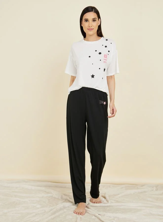 ستايلي Star Print Drop Shoulder T-shirt and Pyjama Set