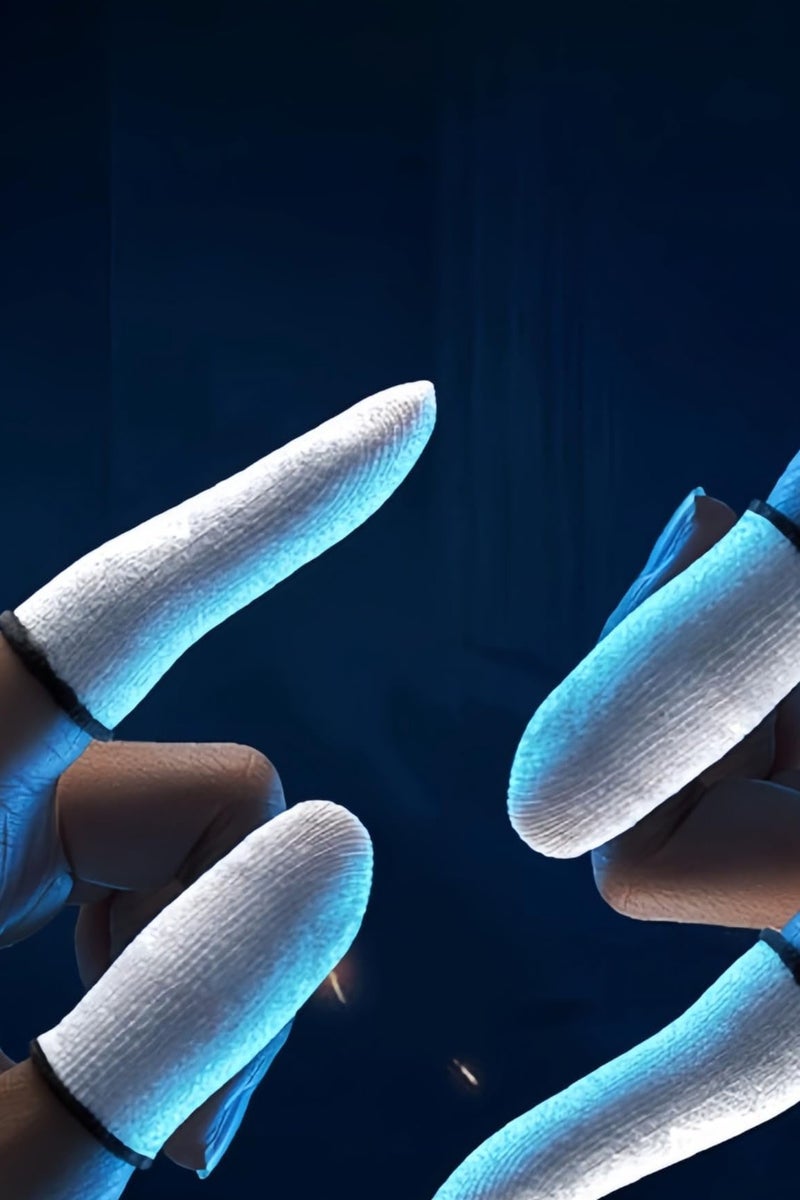 4 Gaming Finger Gloves Paired With A Metal Storage Box