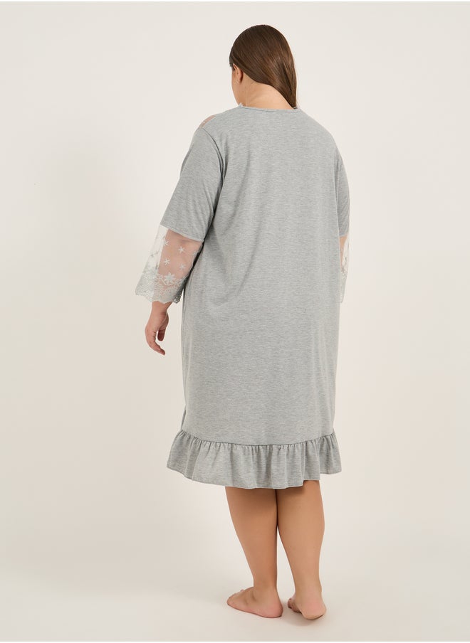 Styli Plus Size Lace Insert V Neck Nightdress  - Image 4