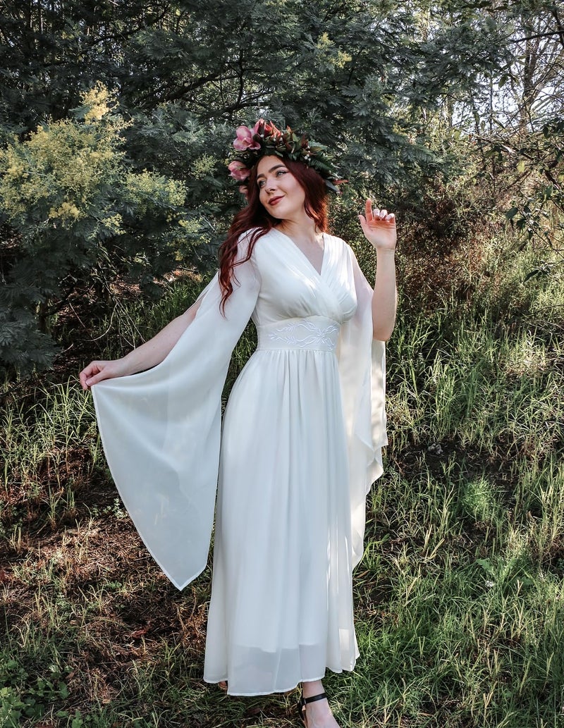 Scarlet Darkness Renaissance Costume Women Fairy Dress V Neck Split Bell Sleeve Long Dress with Pockets - Image 2