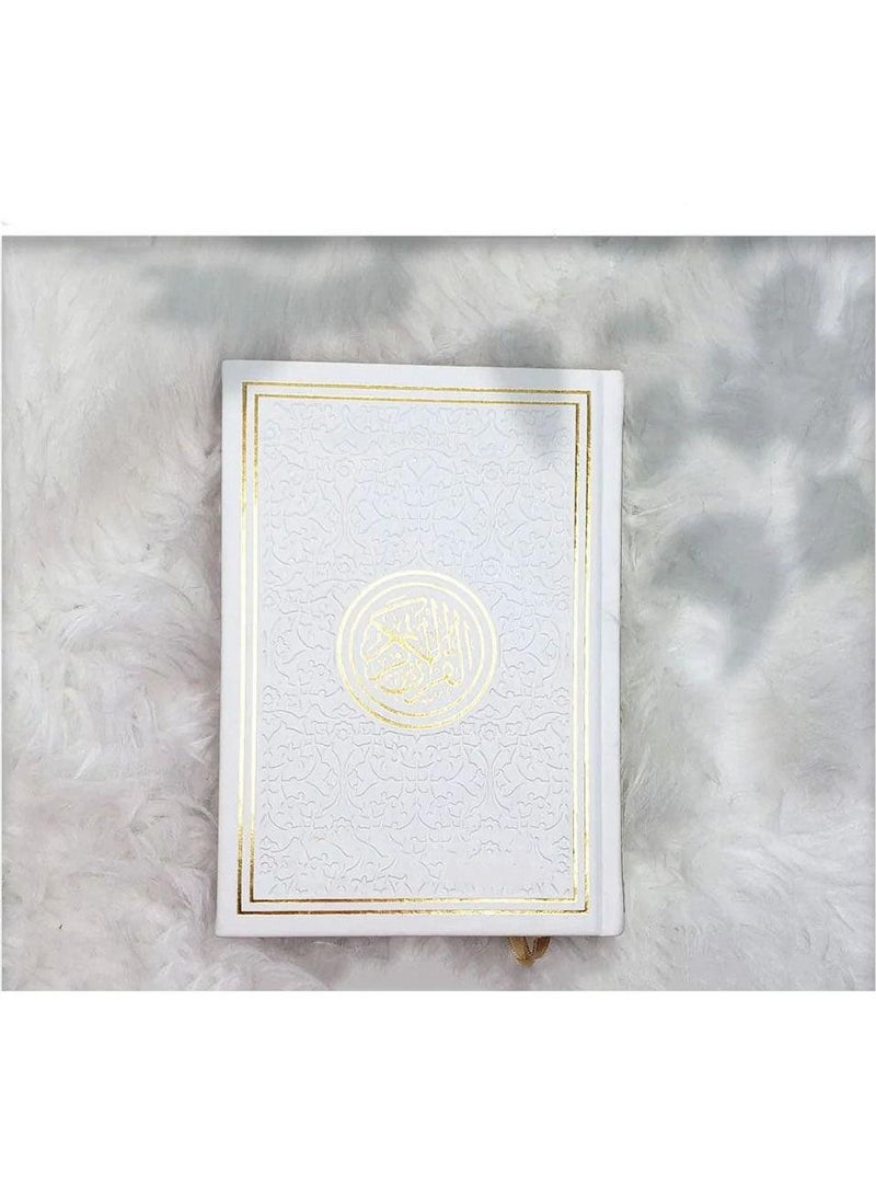 مصحف بالخط الهندي مقاس ملون الاطراف  15 سطر - Image 1