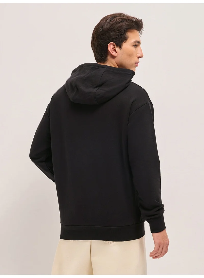 THE BEAR HOUSE  Men's Hoodie for Casual, Daily, or Outdoor Wear – Classic and Comfortable Style Suitable for Travel, Lounging, or Everyday Use in Any Season for Men | Best Price UAE