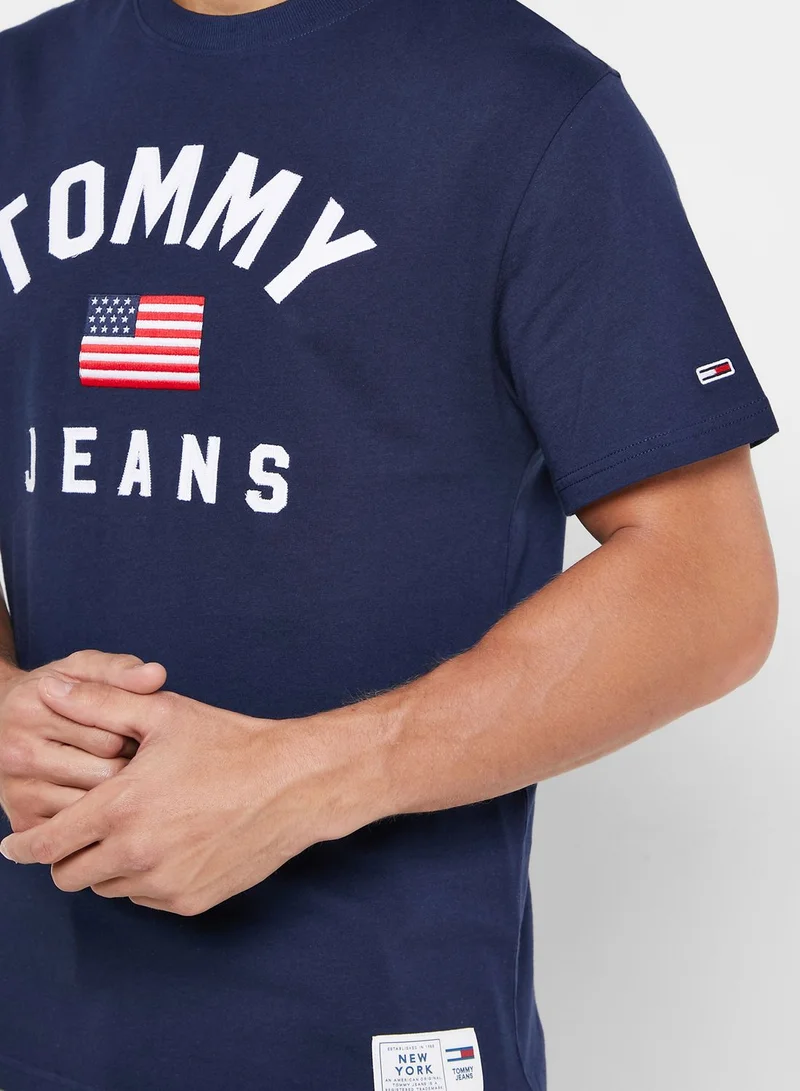 TOMMY JEANS USA Flag Crew Neck T-Shirt