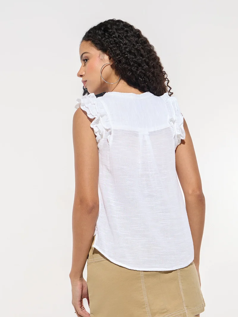 OUTZIDR White Noodle Strapped Crop Top