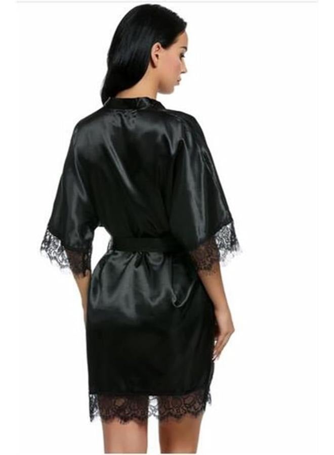 رداء كيمونو من الساتان للنساء مع حواف من الدانتيل من الحرير لوصيفات العروس، مقاس متوسط ​​إلى كبير، رقم: 1991  - Image 2