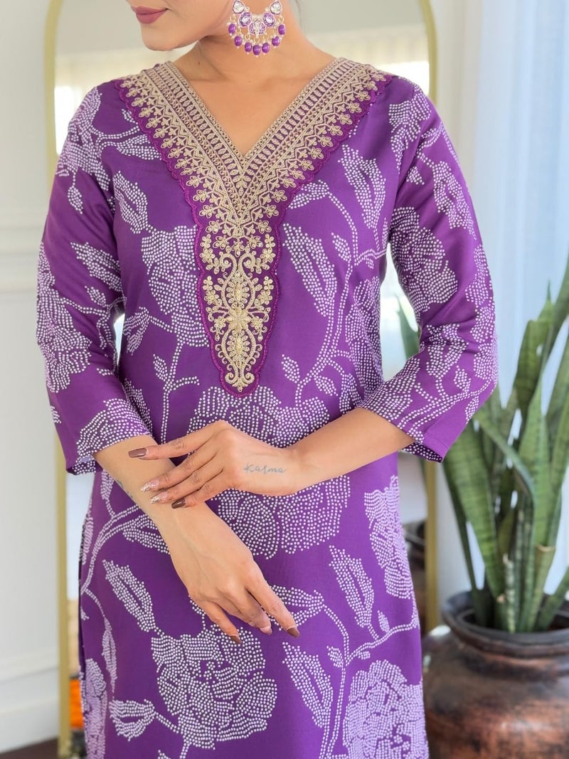 Naixa Women's Purple Rayon Embroidered Straight Kurta with Rayon Pant And Organza Laced Dupatta Sets (NX-713-Purple-M) - Image 5