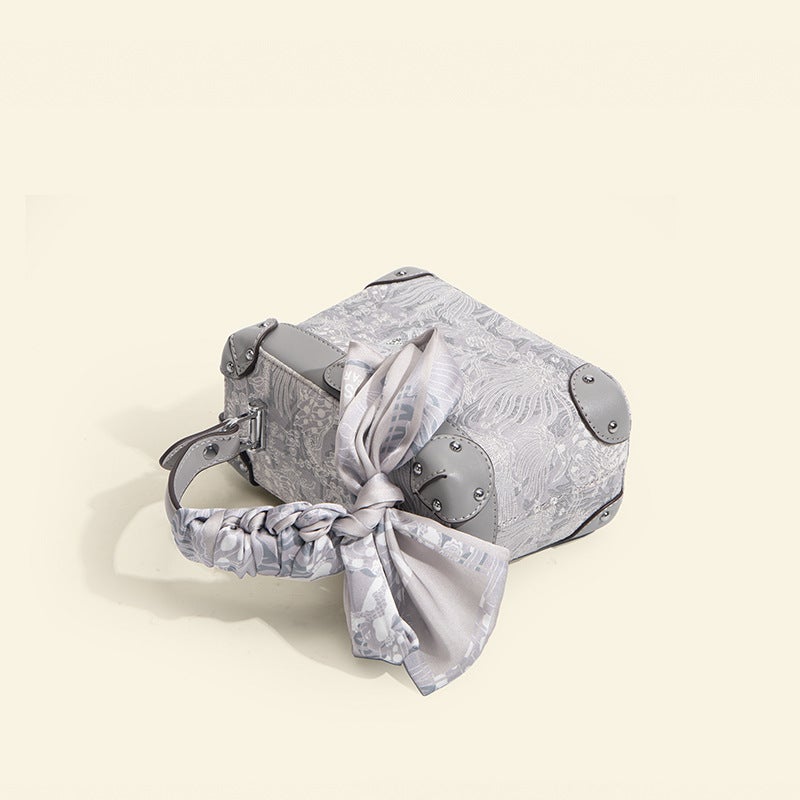 New Chinese-Style High-End Floral Embroidered Box Bag, Fresh And Unique Design, French-Style Shoulder And Crossbody Bag - Image 4