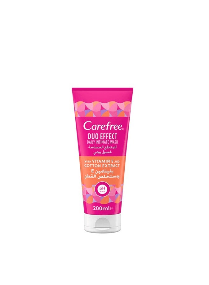 Carefree Daily Intimate Wash Duo Effect With Vitamin E And Cotton Extract 200ml