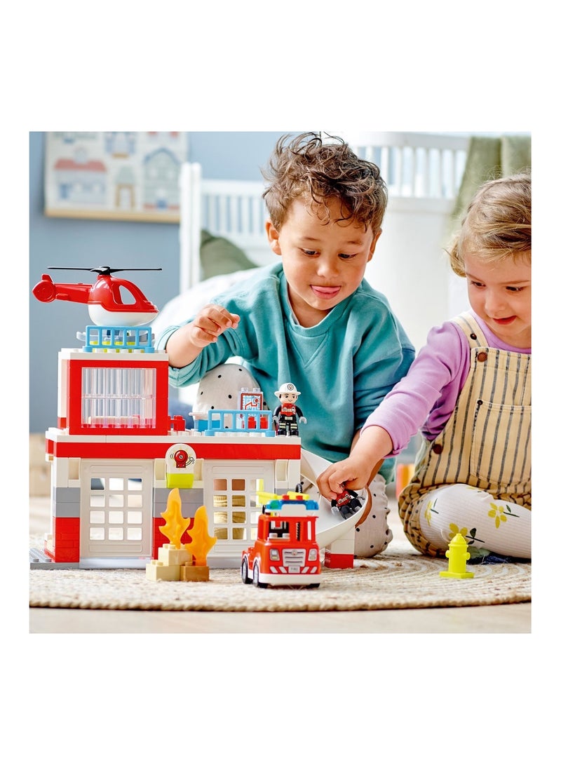 LEGO - Duplo Fire Station & Helicopter 117 Pieces - 10970 - Image 5