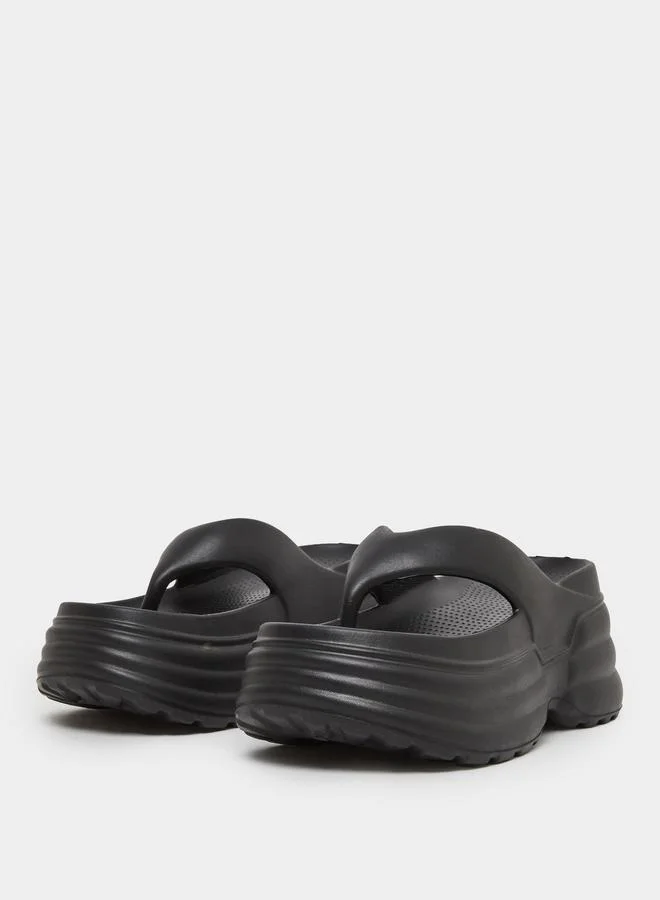 ستايلي شبشب بكعب عريض وحلقة إصبع