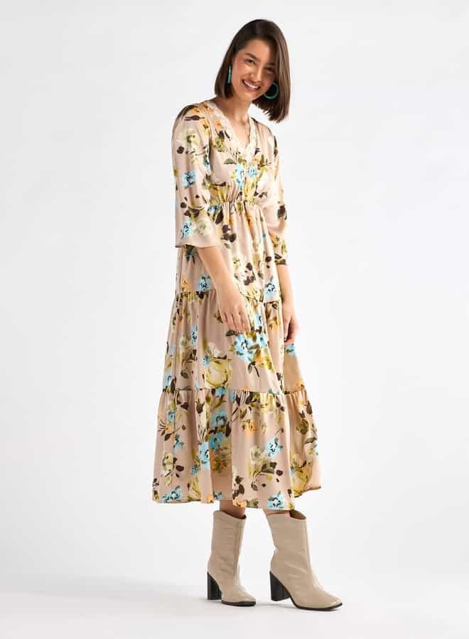 سبلاش فيڤ فستان ميدي بطبعات أزهار وتفاصيل دانتيل وأكمام 3/4 - Image 1