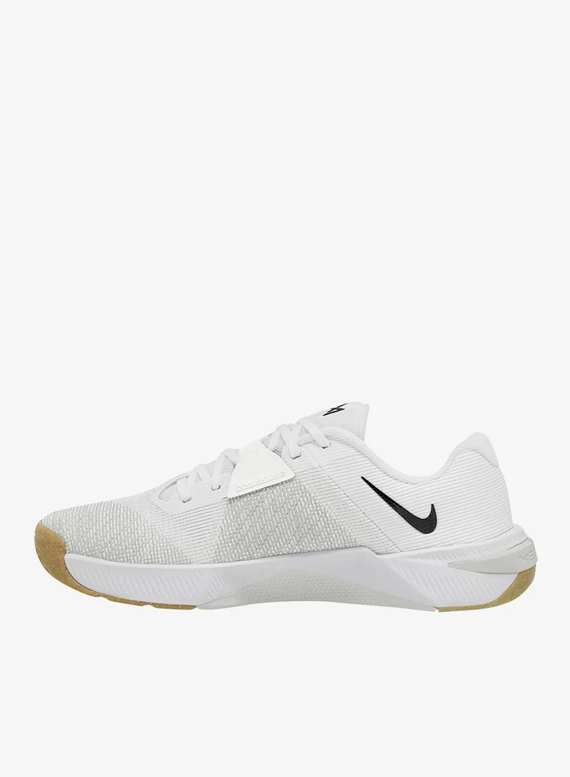 نايكي ميتكون ١٠