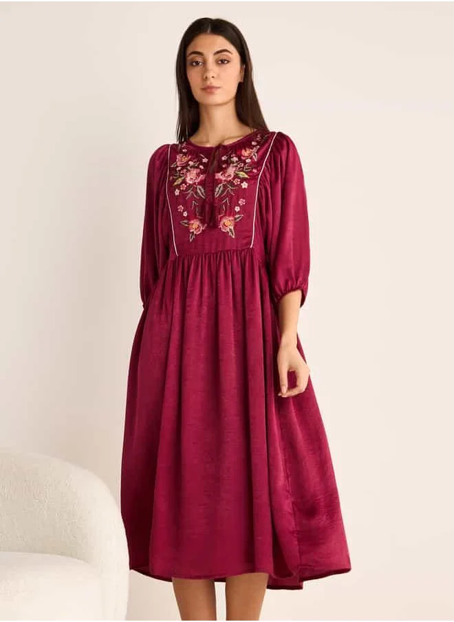 فاف Embroidered Night Dress with Tie-Up Neck and Short Sleeves