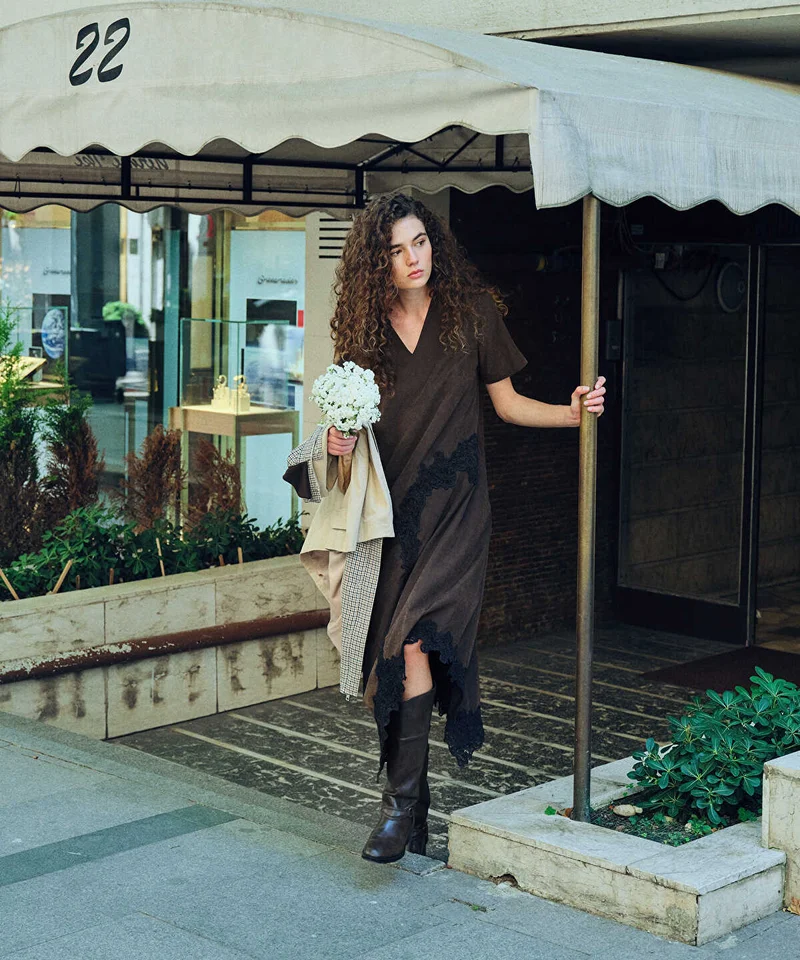 ايبيكيول Lace-Trim V-Neck Dress
