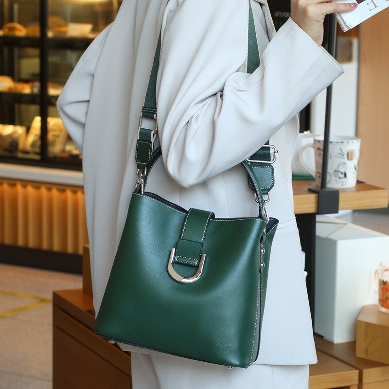 Factory Genuine Leather Bag New Fashion Portable Women'S Bag All-Match Broadband Shoulder Messenger Bag Simple Bucket Bag - Image 3