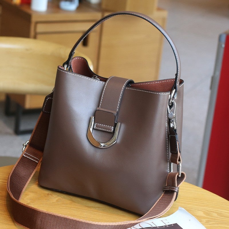 Factory Genuine Leather Bag New Fashion Portable Women'S Bag All-Match Broadband Shoulder Messenger Bag Simple Bucket Bag - Image 4