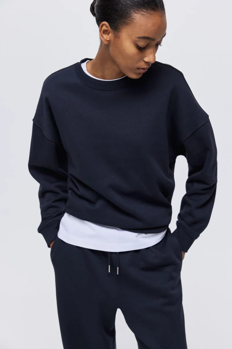 اتش اند ام سويت شيرت بقصّة فضفاضة