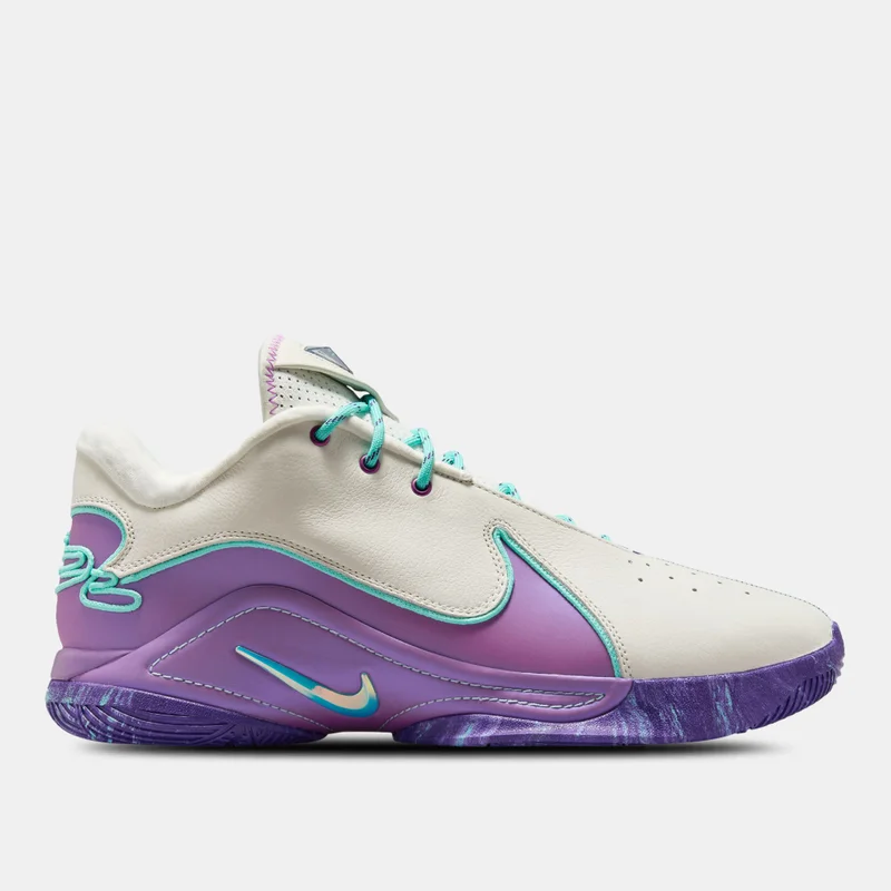 Nike Men's LeBron XXII Basketball Shoes