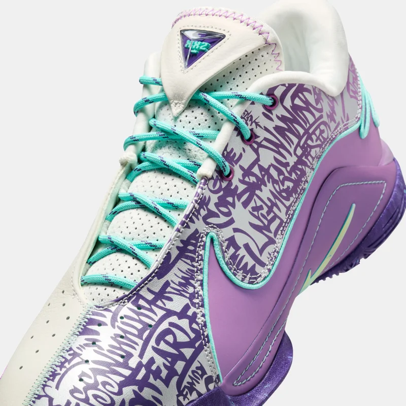 Nike Men's LeBron XXII Basketball Shoes