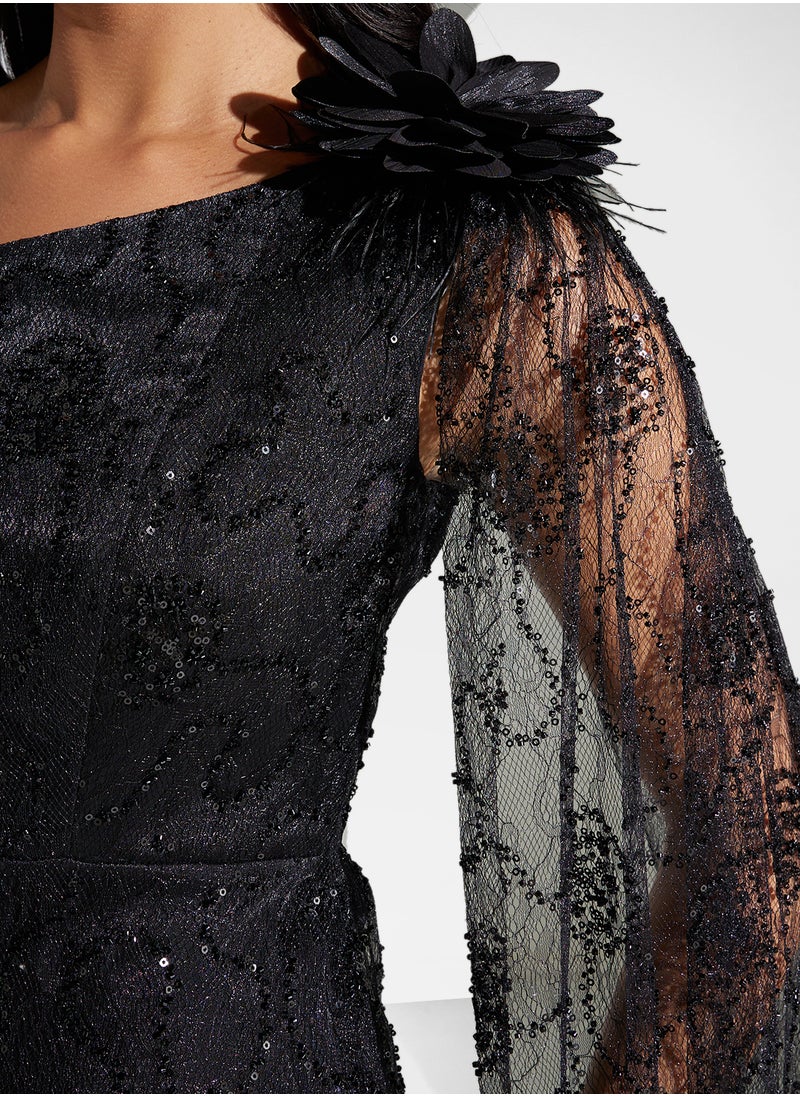 Namshi x One Shoulder Sequin Embellished Dress With Trail  - Image 4
