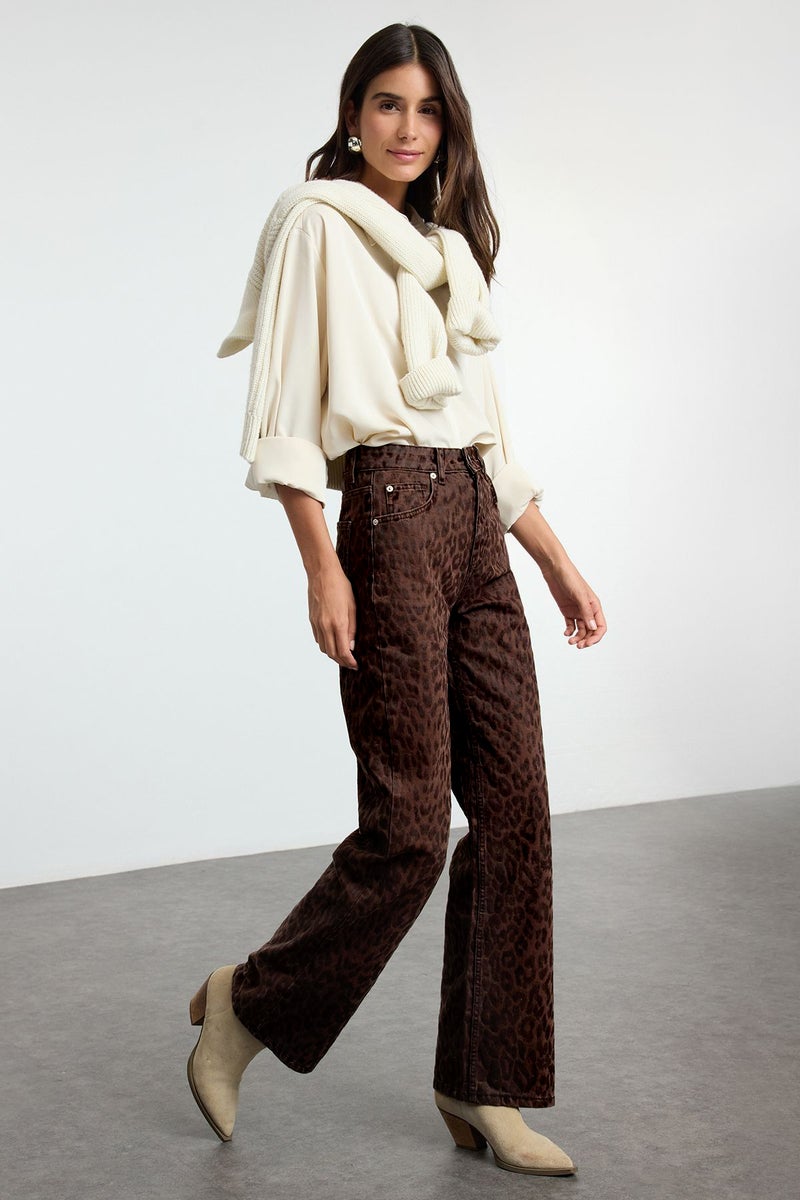 trendyol Leopard Print High Waist Wide Leg Jeans - Brown Suede Twoaw25Je00394 - Image 4