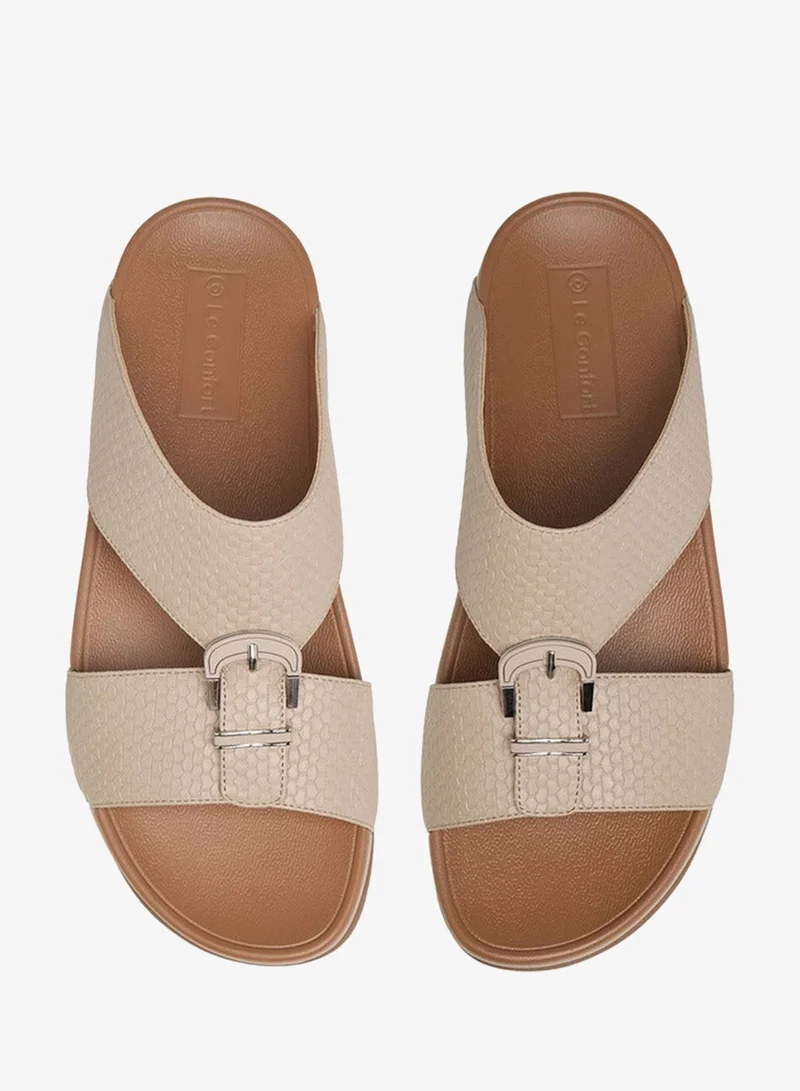 لو كونفورت صنادل رجالية مريحة بإبزيم مزخرف