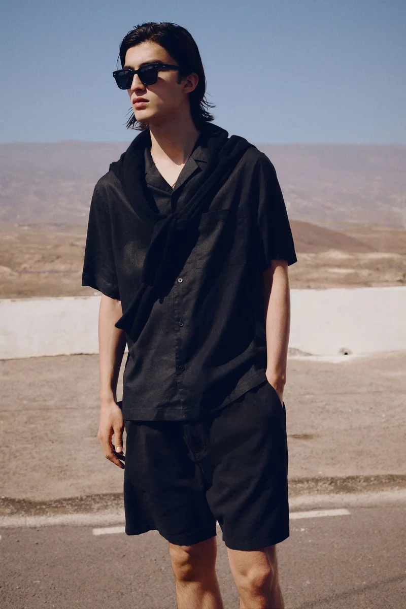 اتش اند ام Regular Fit Short-sleeved linen-blend shirt