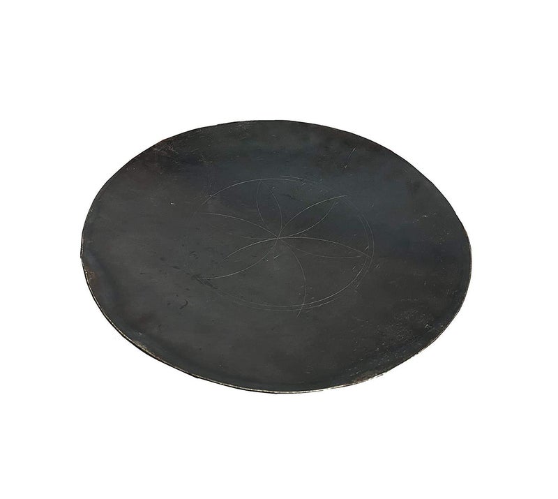 HIKEN Pure Indian Iron Hot Pressed Roti Tawa 3mm Thickness 12 Heavy Duty Tawa with Wooden Handle - Image 2