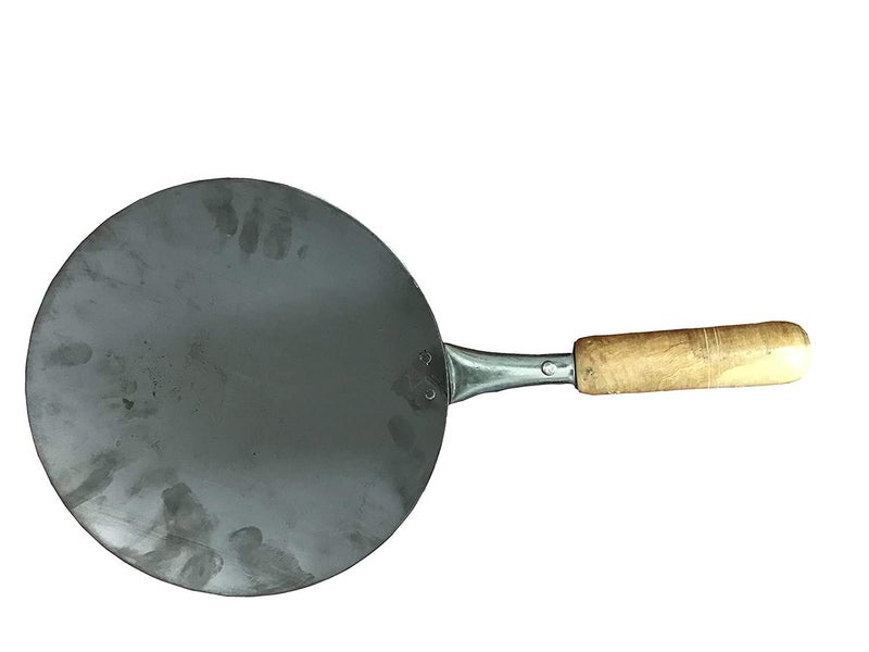 HIKEN Pure Indian Iron Hot Pressed Roti Tawa 3mm Thickness 12 Heavy Duty Tawa with Wooden Handle - Image 4