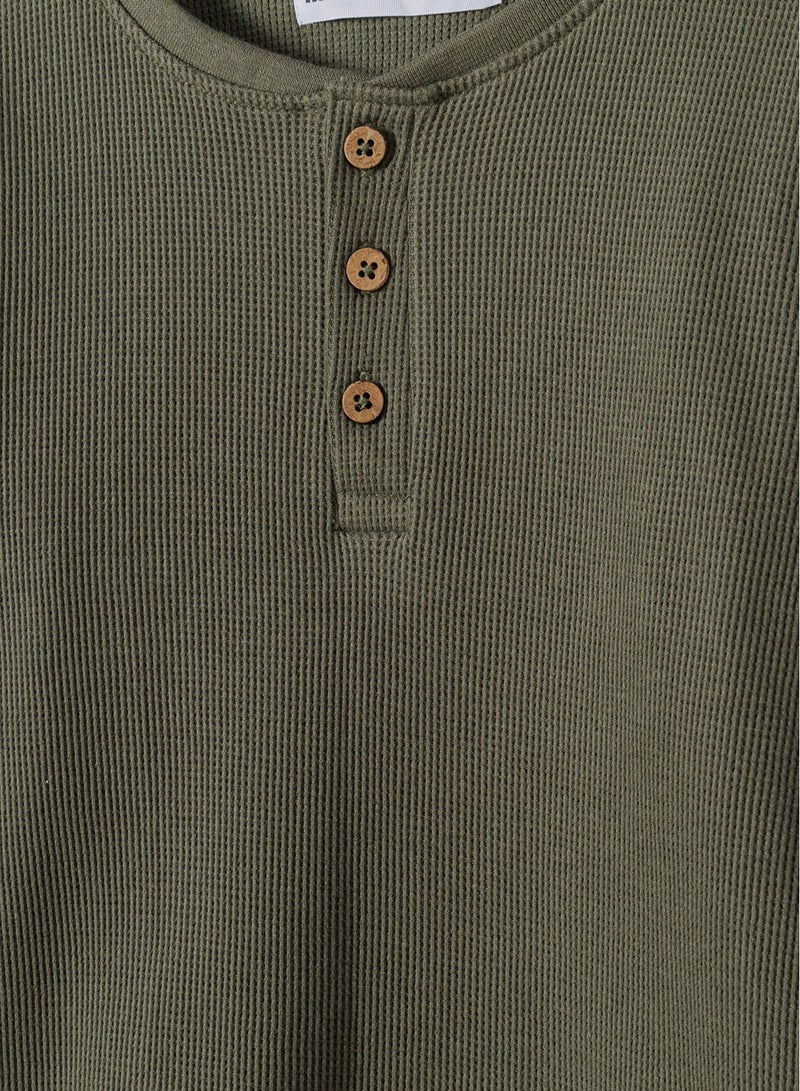 مينوتي تيشيرت أطفال بأكمام طويلة مع أزرار أمامية - Image 3