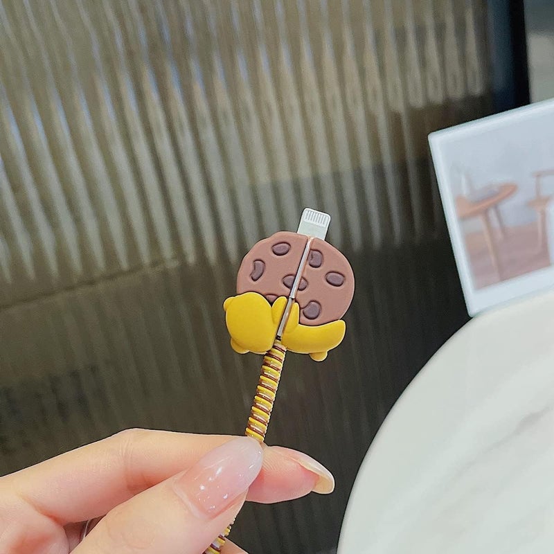 CERLINK حامي كابل لشاحن آبل آيفون 20W/18W نوع C، غلاف محول كرتوني ثلاثي الأبعاد لطيف لحماية الكابل بالكامل (دب بسكويت) - Image 4