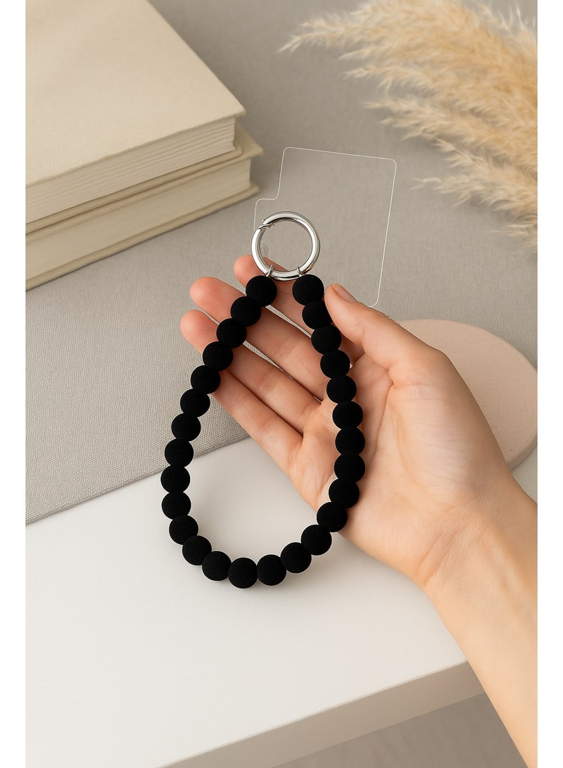 سلسلة موبايل خرز أسود مطفي – مقاس صغير – مسكة يد أنيقة بخامة قوية – حلقة فضي متينة - Image 2