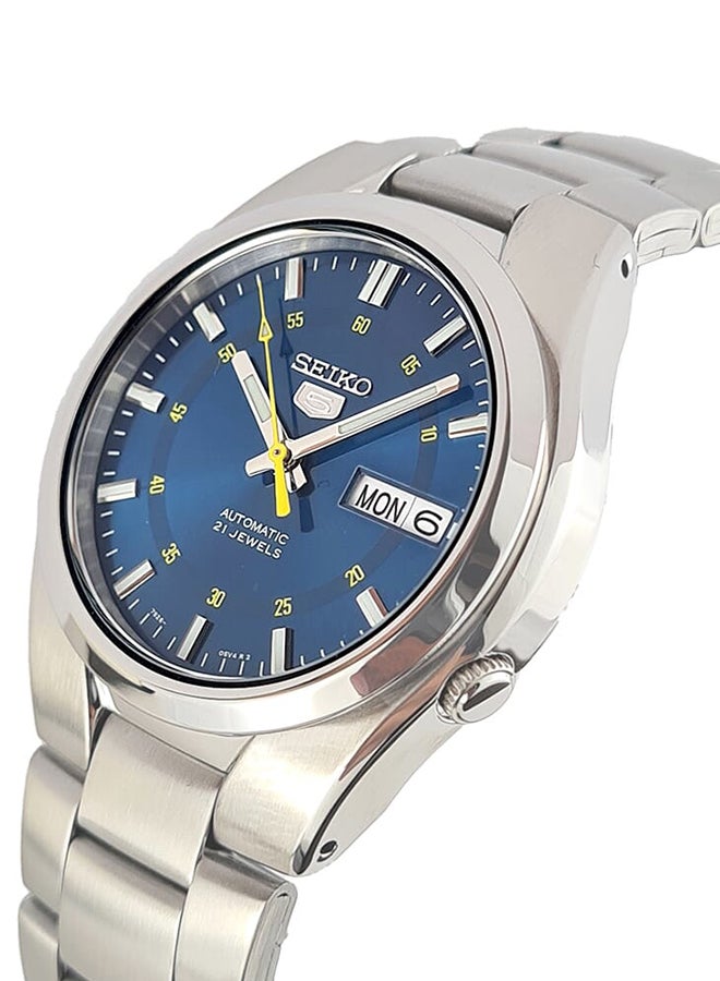 Seiko ساعة يد أوتوماتيكية للرجال من الفولاذ المقاوم للصدأ على شكل دائري أنالوج SNK615K1 - 37 مم - Image 2