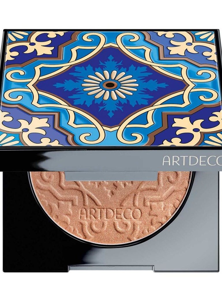 ARTDECO SHIMMERING BRONZING POWDER NO. PLEASANT GLOW - Bronzing powder and highlighter in one  - Image 2