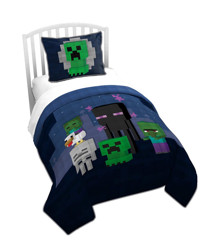Jay Franco Minecraft Bad Night Full/Queen Quilt & Sham Set - Super Soft Kids Bedding Features Creeper & Enderman - Fade Resistant Microfiber - Image 1
