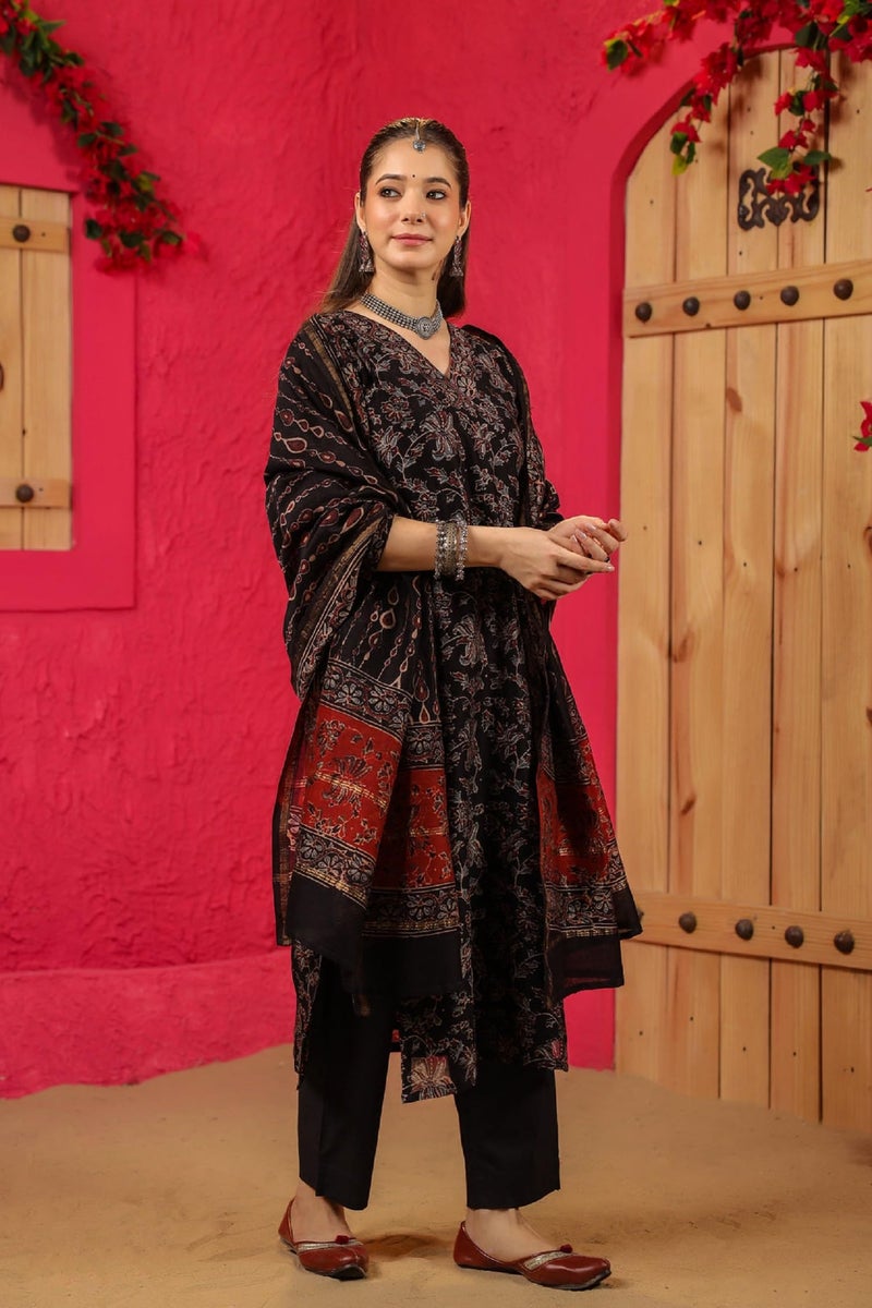 Kalaanj Kurta Set For Women || 3pic Kurta For Women (SSP-244-277-278) (Black, M) - Image 3