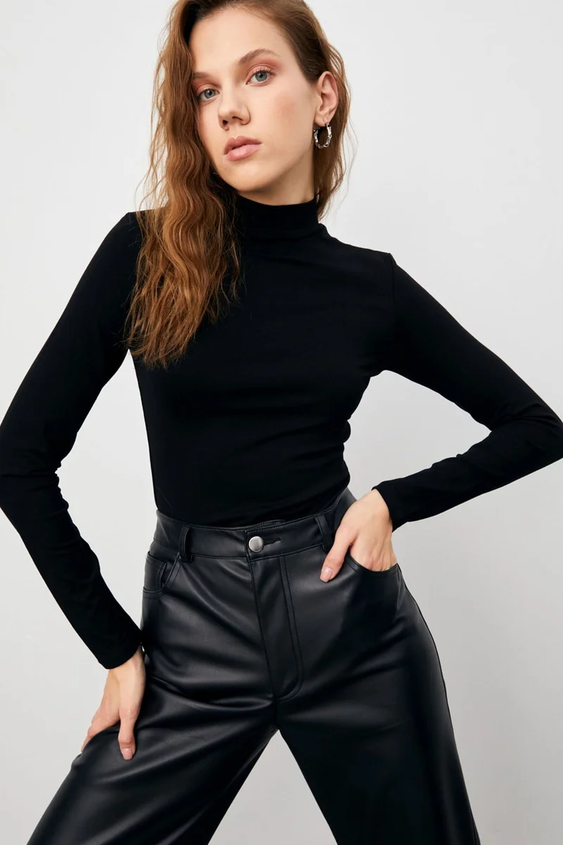 بيبانتولون BIPANTOLON Women's 2-Pack Slim Fit Bodysuits