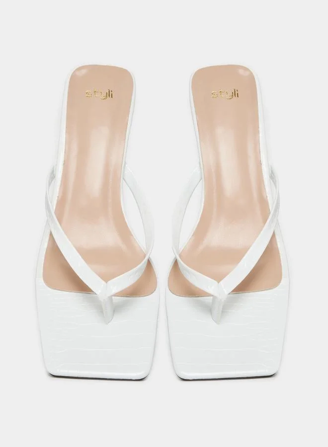 Styli Plain Thong Strap Sandals
