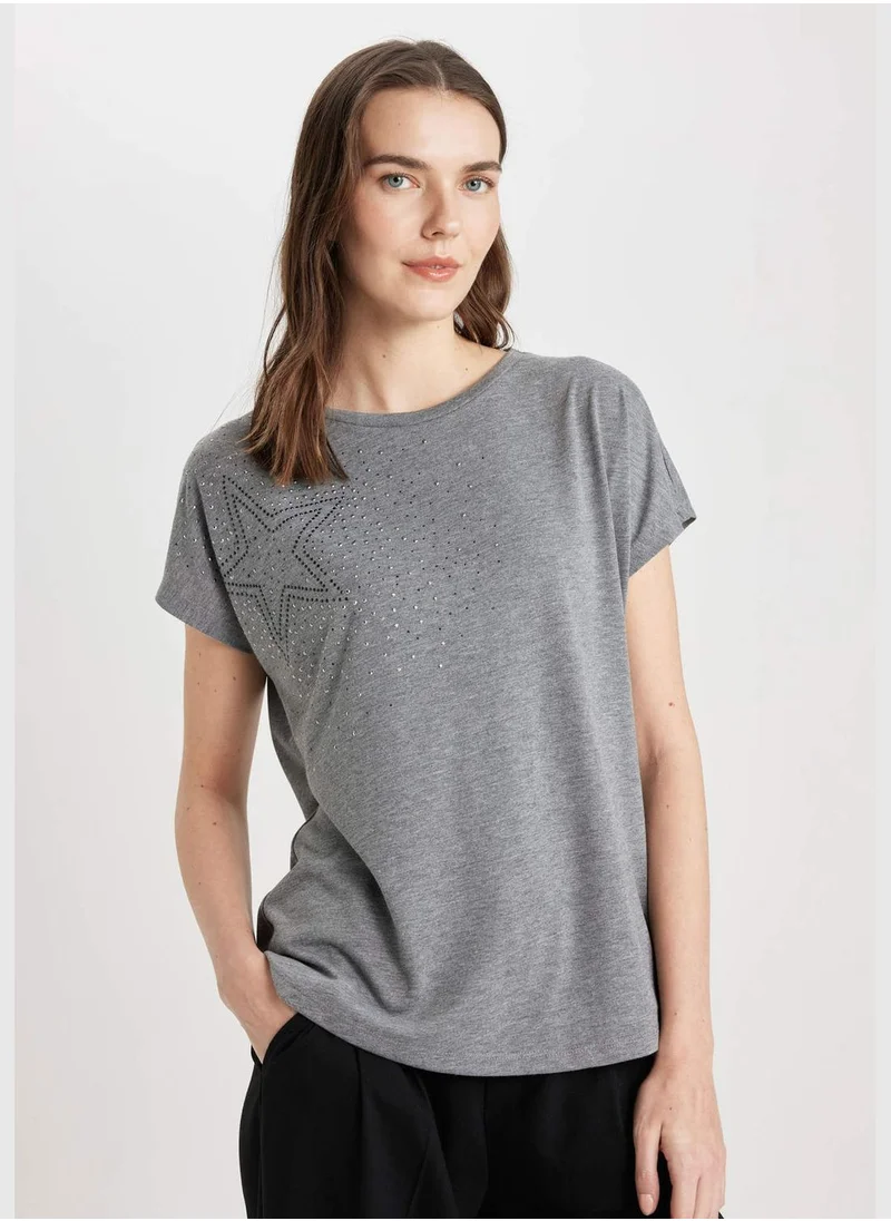 ديفاكتو Crew Neck Short Sleeve T-Shirt