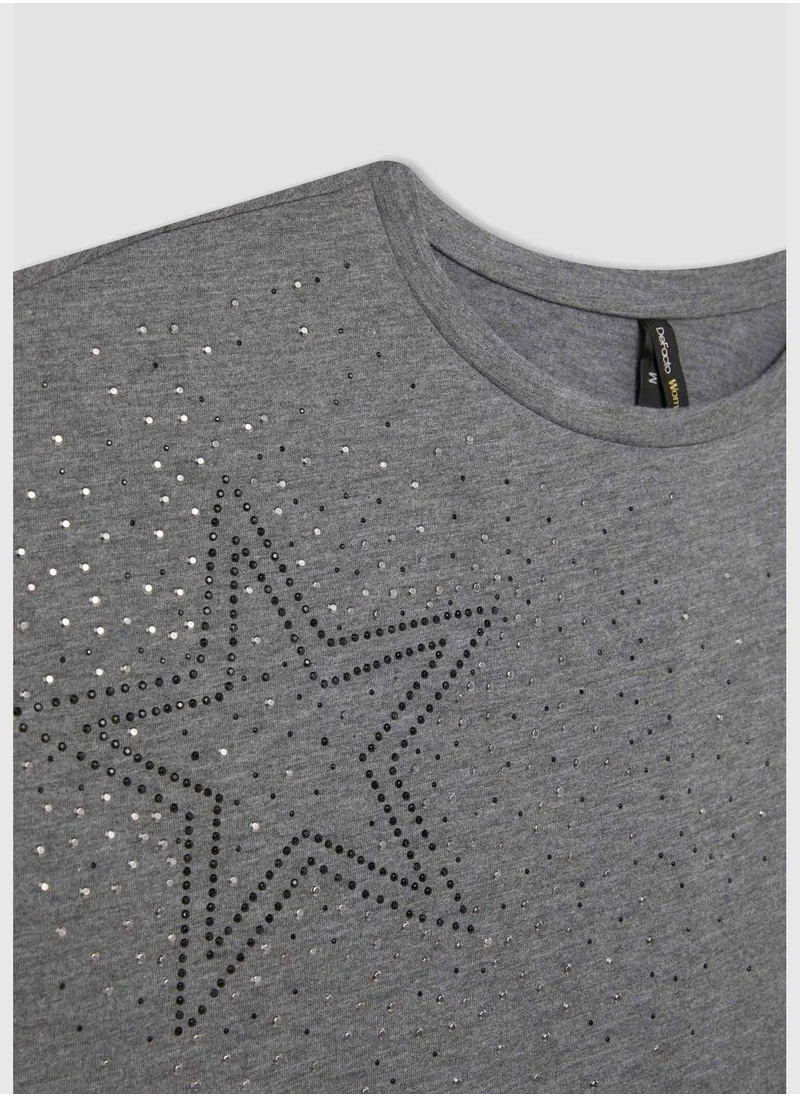 ديفاكتو Crew Neck Short Sleeve T-Shirt
