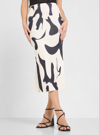 Monochrome Plisse Midi Skirt - pzsku/Z18328B77D609FD93FAAEZ/45/_/1737356714/5106e8b1-6683-479e-a51a-113fcc0b8574