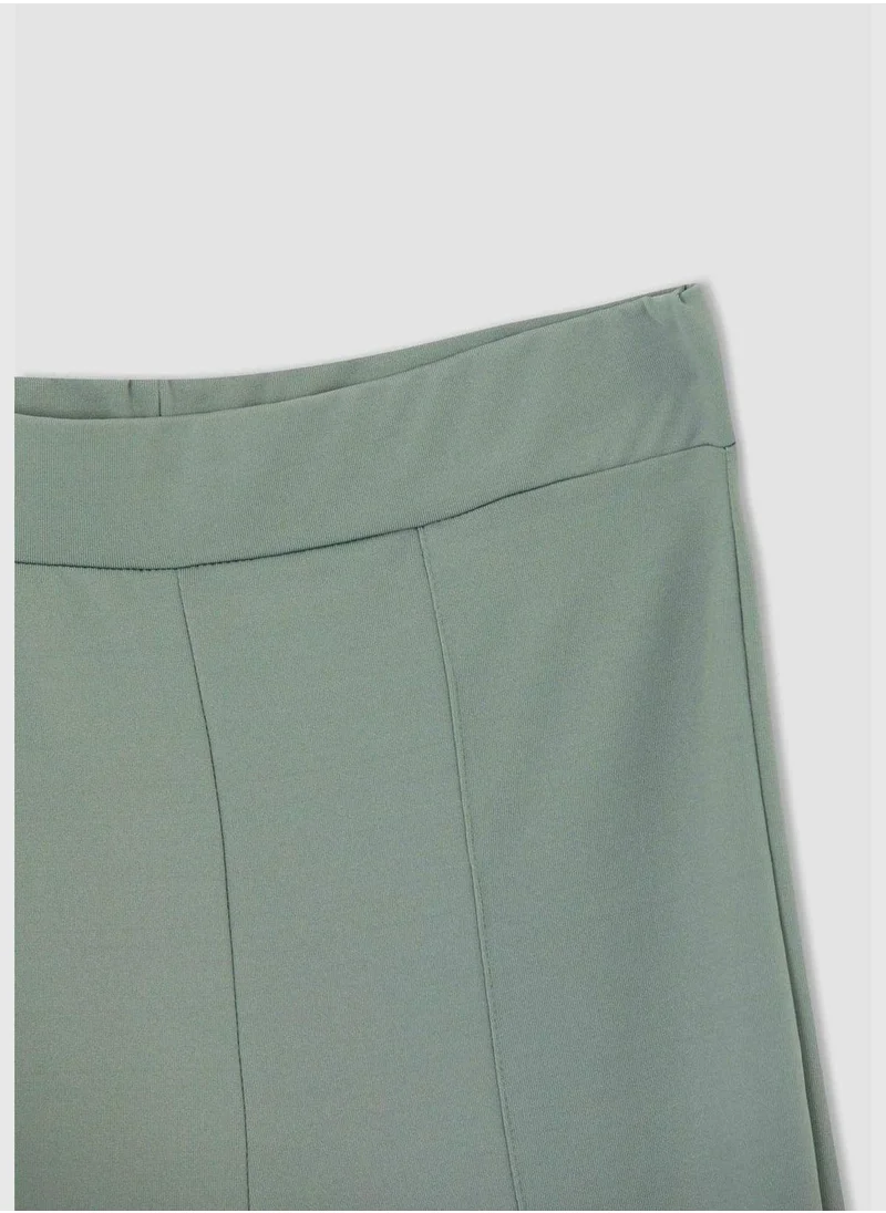 ديفاكتو Woman Legging Fit Trousers