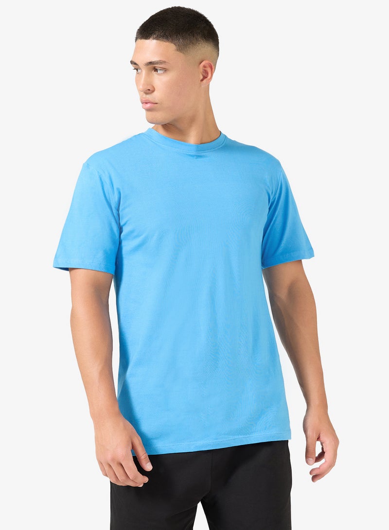 Seventy Five Essential Short Sleeve T-Shirt And Shorts Set - Image 3