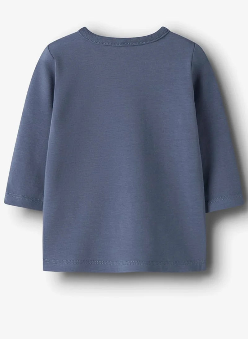 نيم ات تيشيرت جرافيك برقبة دائرية للأطفال